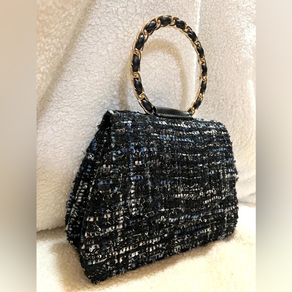 Structured Tweed Handbag with Cicular Handle - Picture 10 of 11